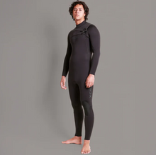 Load image into Gallery viewer, MENS COMP + 3/2 MM STEAMER WETSUIT
