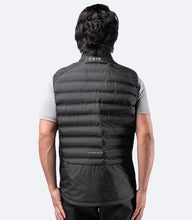 Load image into Gallery viewer, Mens Platinum Cell Insulated Vest

